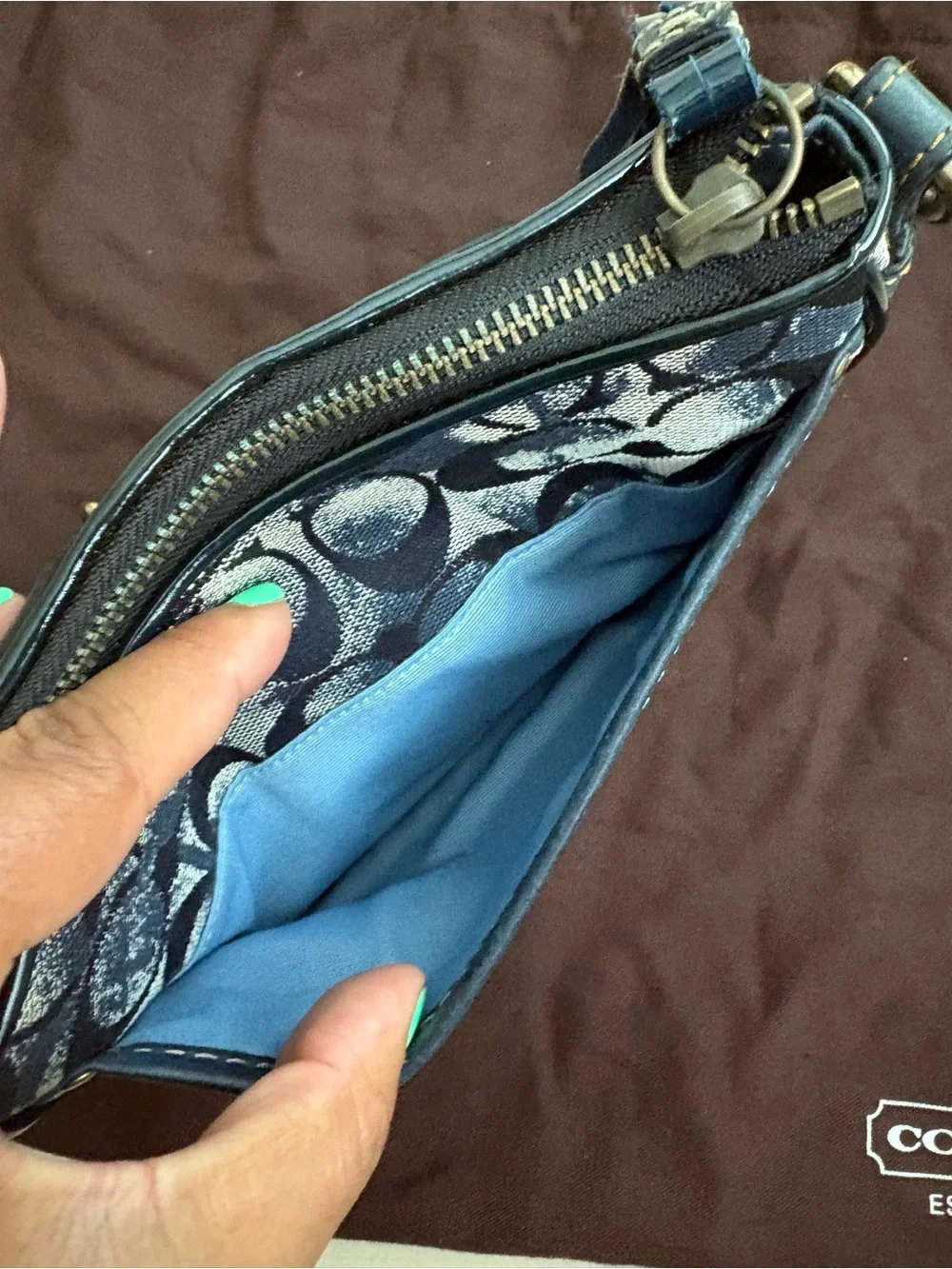 Coach Navy Signature Stripe Shoulder Bag with Light Blue Center - Picture 8 of 10